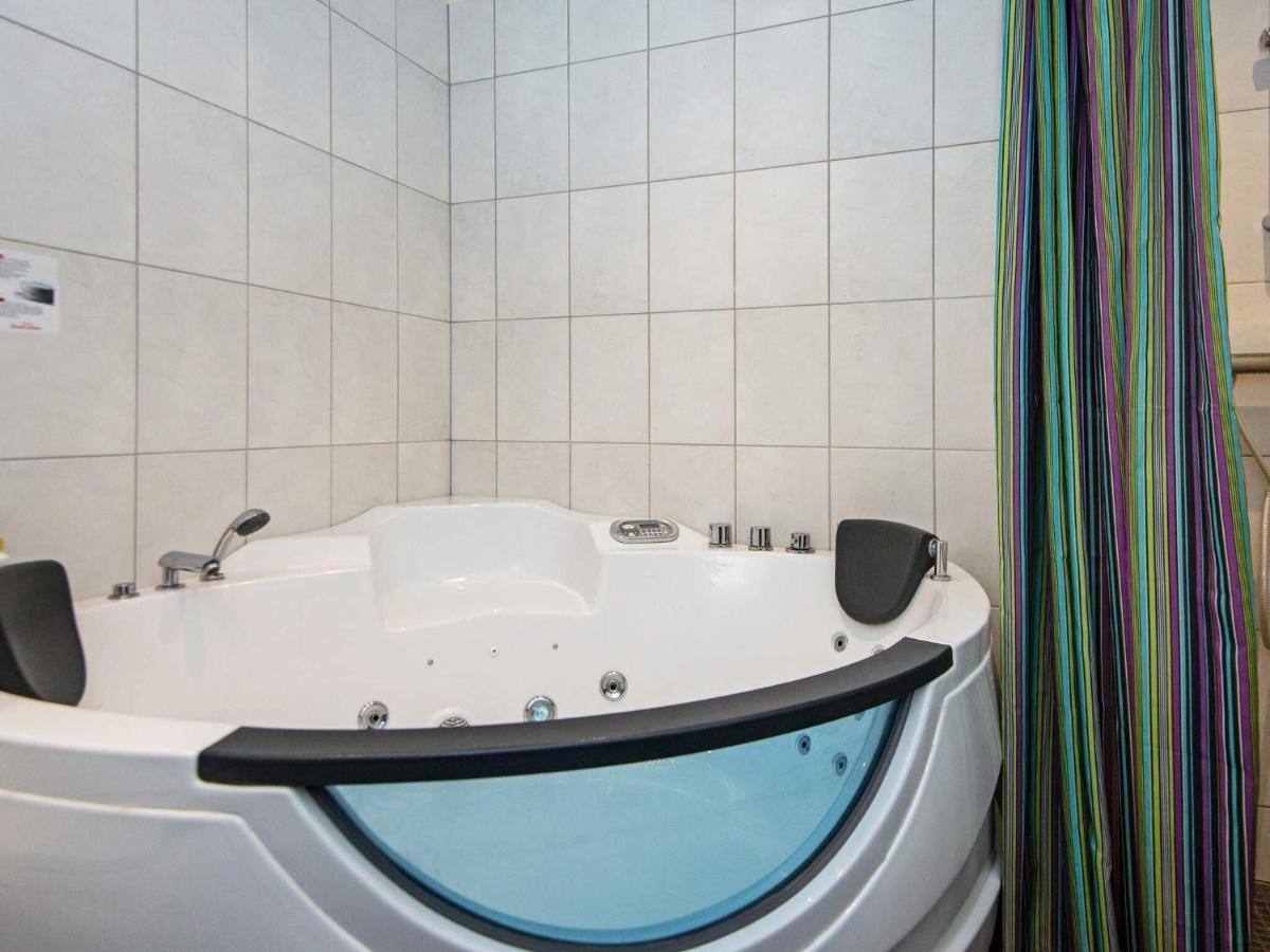 8 Person Holiday Home In R M Bolilmark Kültér fotó